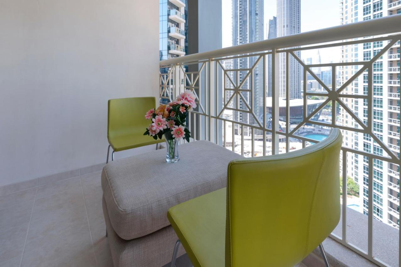 Downtown Dubai, Luxury 2 Bed 2 Bath Apartment - Pool, Gym, Aircon, Parking - Views Of The Dubai Fountain & Burj Khalifa Exterior foto