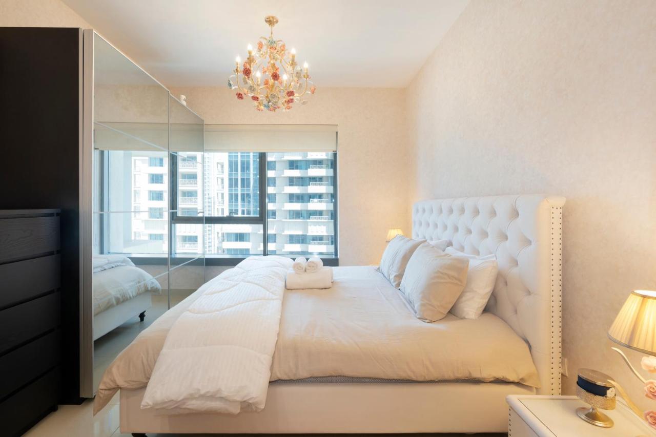 Downtown Dubai, Luxury 2 Bed 2 Bath Apartment - Pool, Gym, Aircon, Parking - Views Of The Dubai Fountain & Burj Khalifa Exterior foto