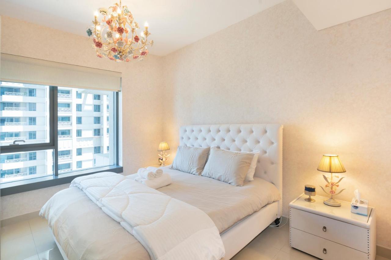 Downtown Dubai, Luxury 2 Bed 2 Bath Apartment - Pool, Gym, Aircon, Parking - Views Of The Dubai Fountain & Burj Khalifa Exterior foto