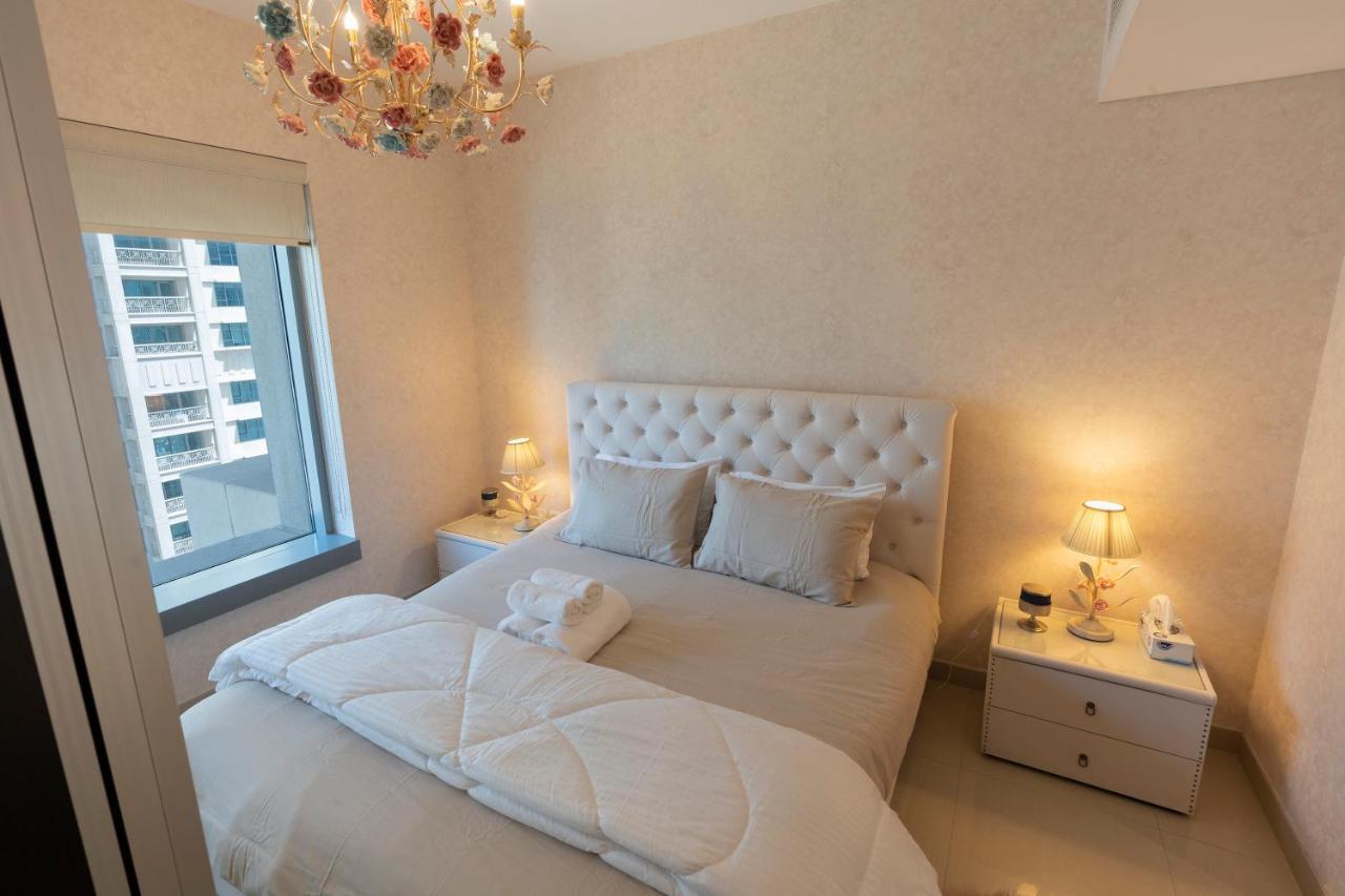 Downtown Dubai, Luxury 2 Bed 2 Bath Apartment - Pool, Gym, Aircon, Parking - Views Of The Dubai Fountain & Burj Khalifa Exterior foto