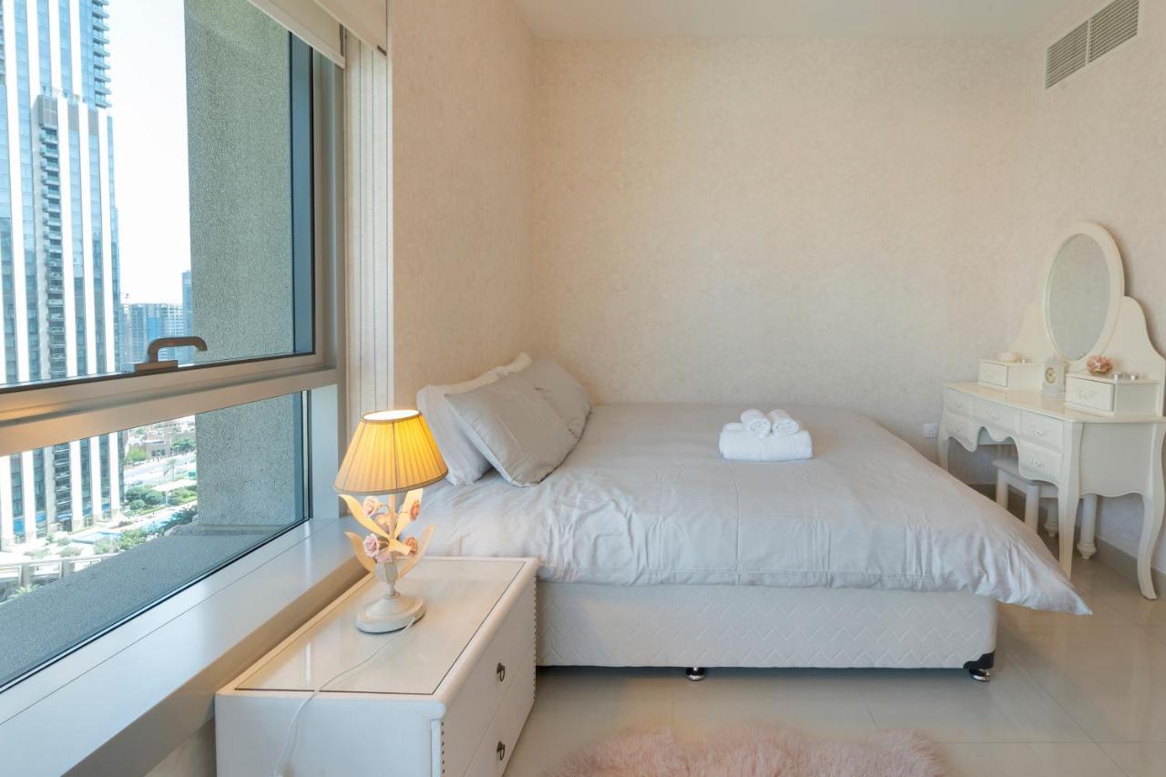 Downtown Dubai, Luxury 2 Bed 2 Bath Apartment - Pool, Gym, Aircon, Parking - Views Of The Dubai Fountain & Burj Khalifa Exterior foto